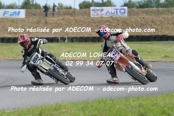 http://v2.adecom-photo.com/images//8.MOTO/2019/SUPERMOTARD_LOHEAC_2019/CHALLENGER/VILACA_Alexandre/47A_7120.JPG