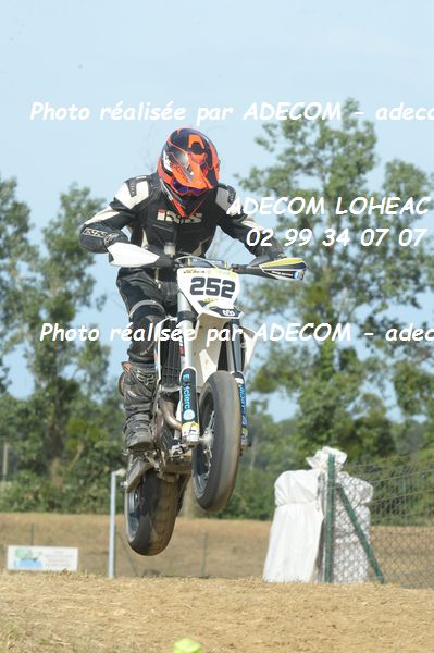 http://v2.adecom-photo.com/images//8.MOTO/2019/SUPERMOTARD_LOHEAC_2019/CHALLENGER/VILACA_Alexandre/47A_7336.JPG