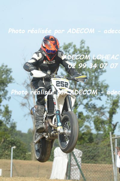 http://v2.adecom-photo.com/images//8.MOTO/2019/SUPERMOTARD_LOHEAC_2019/CHALLENGER/VILACA_Alexandre/47A_7358.JPG