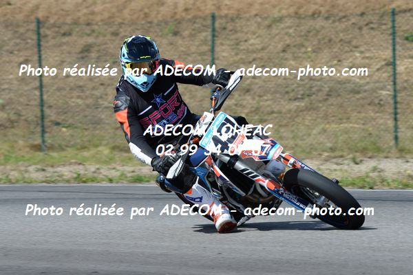 http://v2.adecom-photo.com/images//8.MOTO/2019/SUPERMOTARD_LOHEAC_2019/CHALLENGER/YBERT_Rodolphe/47A_4749.JPG