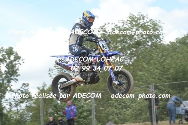 http://v2.adecom-photo.com/images//8.MOTO/2019/SUPERMOTARD_LOHEAC_2019/PRESTIGE_S1/CHAROLIER_Nicolas/47A_6156.JPG