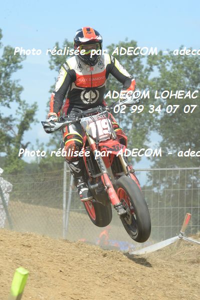 http://v2.adecom-photo.com/images//8.MOTO/2019/SUPERMOTARD_LOHEAC_2019/PRESTIGE_S1/COUSIN_Nicolas/47A_7719.JPG