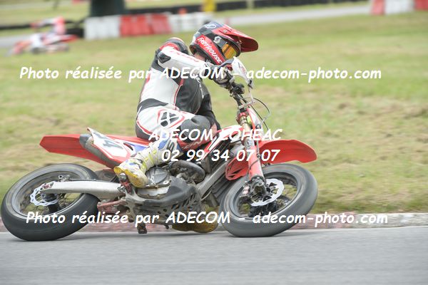 http://v2.adecom-photo.com/images//8.MOTO/2019/SUPERMOTARD_LOHEAC_2019/PRESTIGE_S1/DECAIGNY_Nicolas/47A_8320.JPG