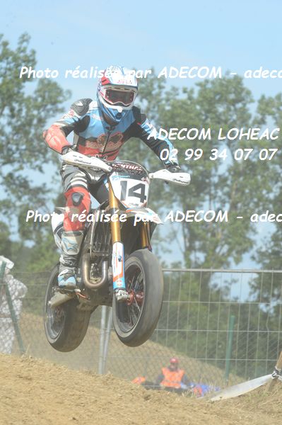 http://v2.adecom-photo.com/images//8.MOTO/2019/SUPERMOTARD_LOHEAC_2019/PRESTIGE_S1/SOLTERMANN_Ludovic/47A_7772.JPG