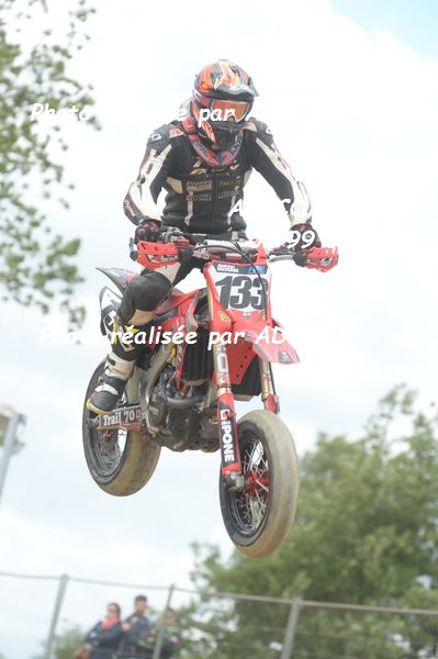 http://v2.adecom-photo.com/images//8.MOTO/2019/SUPERMOTARD_LOHEAC_2019/PRESTIGE_S1/VALVERDE_Andreas/47A_6275.JPG