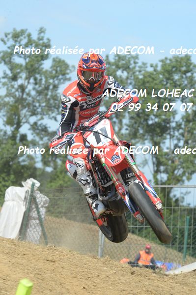 http://v2.adecom-photo.com/images//8.MOTO/2019/SUPERMOTARD_LOHEAC_2019/PRESTIGE_S1/VINCENOT_MARCHAL_Germain/47A_7758.JPG