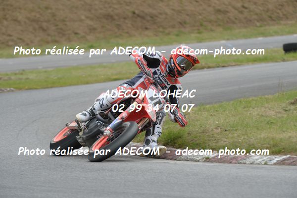 http://v2.adecom-photo.com/images//8.MOTO/2019/SUPERMOTARD_LOHEAC_2019/PRESTIGE_S1/VINCENOT_MARCHAL_Germain/47A_8332.JPG