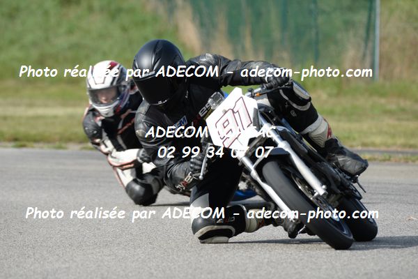 http://v2.adecom-photo.com/images//8.MOTO/2020/SUPER_MOTARD_LOHEAC_2020/125_LIGUE/91/05A_2271.JPG