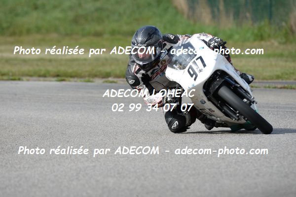 http://v2.adecom-photo.com/images//8.MOTO/2020/SUPER_MOTARD_LOHEAC_2020/125_LIGUE/GIABBANI_Clement/05A_2256.JPG
