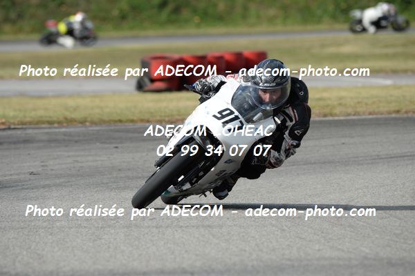 http://v2.adecom-photo.com/images//8.MOTO/2020/SUPER_MOTARD_LOHEAC_2020/125_LIGUE/GIABBANI_Clement/05A_3013.JPG