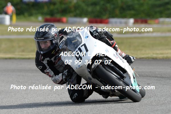 http://v2.adecom-photo.com/images//8.MOTO/2020/SUPER_MOTARD_LOHEAC_2020/125_LIGUE/GIABBANI_Clement/05A_3080.JPG
