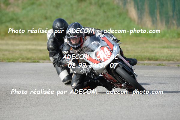 http://v2.adecom-photo.com/images//8.MOTO/2020/SUPER_MOTARD_LOHEAC_2020/125_LIGUE/GIABBANI_Luca/05A_2365.JPG