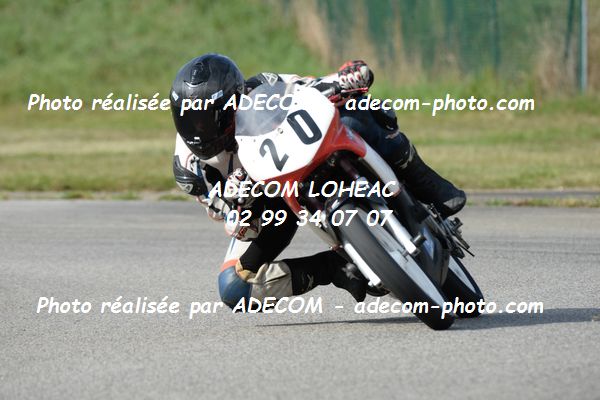 http://v2.adecom-photo.com/images//8.MOTO/2020/SUPER_MOTARD_LOHEAC_2020/125_LIGUE/HAIRON_Fabien/05A_2317.JPG