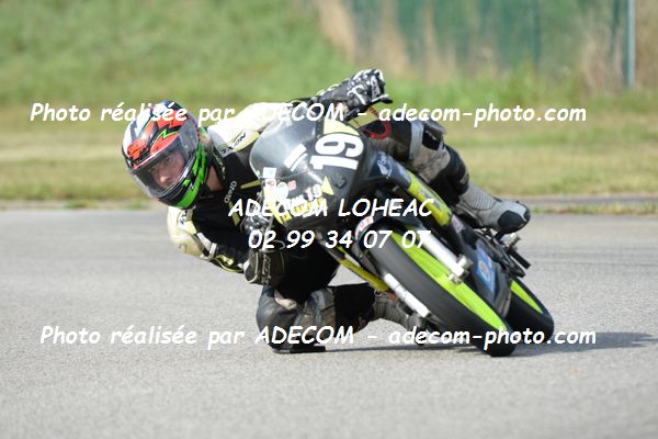 http://v2.adecom-photo.com/images//8.MOTO/2020/SUPER_MOTARD_LOHEAC_2020/125_LIGUE/HAIRON_Fabien/05A_2346.JPG