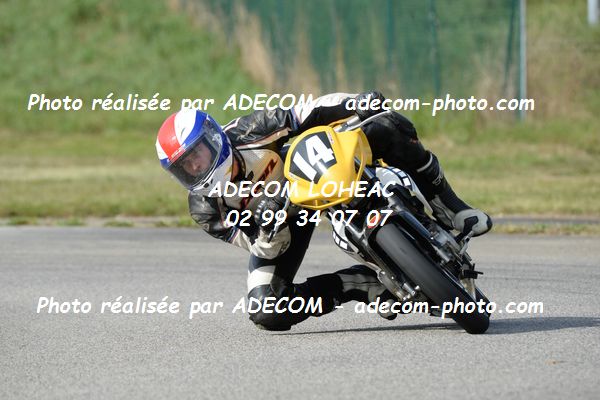 http://v2.adecom-photo.com/images//8.MOTO/2020/SUPER_MOTARD_LOHEAC_2020/125_LIGUE/PINOT_Nicolas/05A_2339.JPG