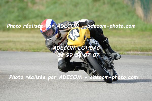 http://v2.adecom-photo.com/images//8.MOTO/2020/SUPER_MOTARD_LOHEAC_2020/125_LIGUE/PINOT_Nicolas/05A_2380.JPG