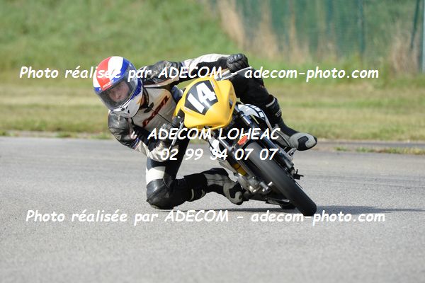 http://v2.adecom-photo.com/images//8.MOTO/2020/SUPER_MOTARD_LOHEAC_2020/125_LIGUE/PINOT_Nicolas/05A_2396.JPG