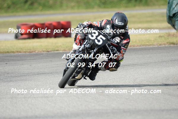 http://v2.adecom-photo.com/images//8.MOTO/2020/SUPER_MOTARD_LOHEAC_2020/125_LIGUE/VALLLEE_Camille/05A_3017.JPG