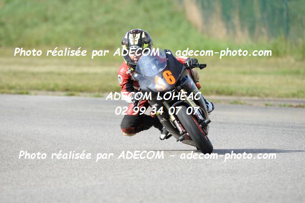 http://v2.adecom-photo.com/images//8.MOTO/2020/SUPER_MOTARD_LOHEAC_2020/MINI_GP_2/SAGNIER_Loucas/05A_2449.JPG