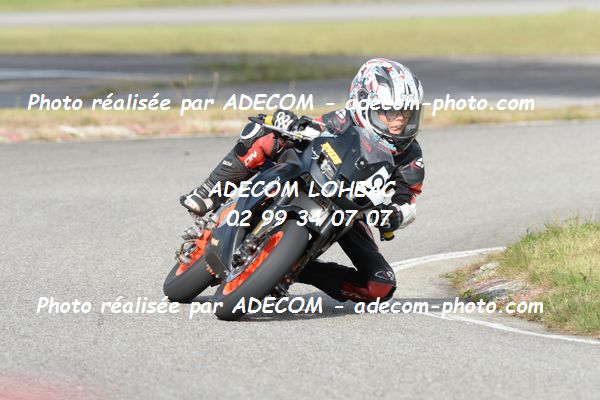 http://v2.adecom-photo.com/images//8.MOTO/2020/SUPER_MOTARD_LOHEAC_2020/MINI_GP_2/TILMANT_Mael/05A_2509.JPG
