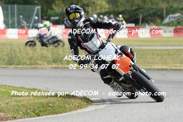 http://v2.adecom-photo.com/images//8.MOTO/2020/SUPER_MOTARD_LOHEAC_2020/SUPER_RACER/1_SANS_NUMEROS_SANS_NOMS/05A_2141.JPG