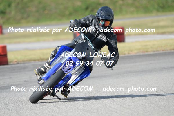 http://v2.adecom-photo.com/images//8.MOTO/2020/SUPER_MOTARD_LOHEAC_2020/SUPER_RACER/1_SANS_NUMEROS_SANS_NOMS/05A_2663.JPG