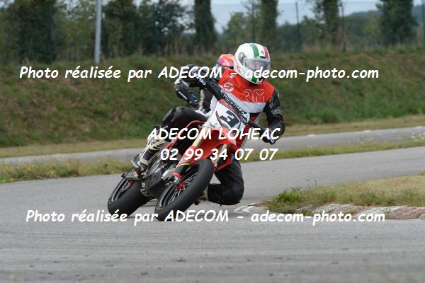 http://v2.adecom-photo.com/images//8.MOTO/2020/SUPER_MOTARD_LOHEAC_2020/SUPER_RACER/3/05A_1932.JPG