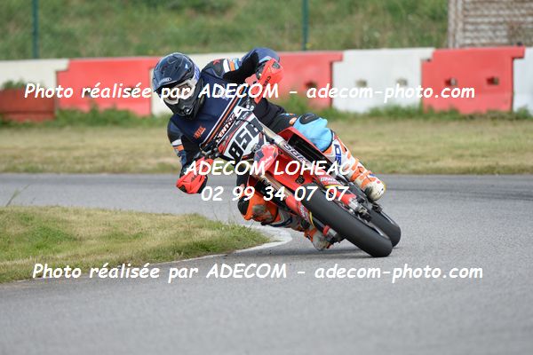 http://v2.adecom-photo.com/images//8.MOTO/2020/SUPER_MOTARD_LOHEAC_2020/SUPER_RACER/BAZOT_Gregory/05A_2105.JPG