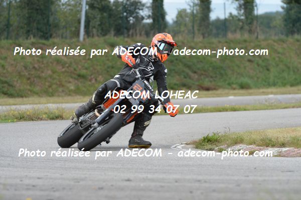 http://v2.adecom-photo.com/images//8.MOTO/2020/SUPER_MOTARD_LOHEAC_2020/SUPER_RACER/BIGOT_Francois/05A_1915.JPG