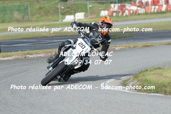 http://v2.adecom-photo.com/images//8.MOTO/2020/SUPER_MOTARD_LOHEAC_2020/SUPER_RACER/BIGOT_Francois/05A_2594.JPG