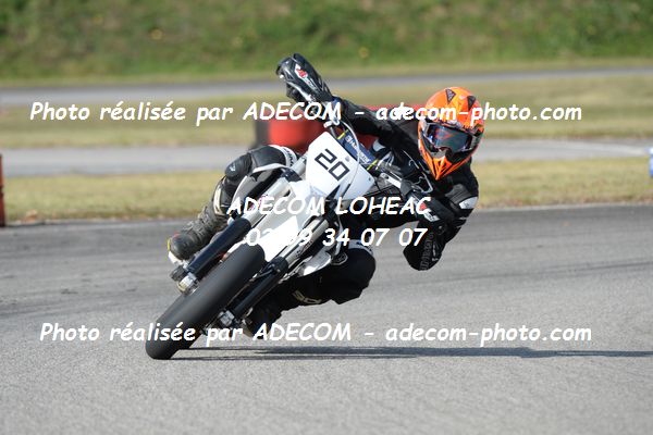 http://v2.adecom-photo.com/images//8.MOTO/2020/SUPER_MOTARD_LOHEAC_2020/SUPER_RACER/BIGOT_Francois/05A_2662.JPG
