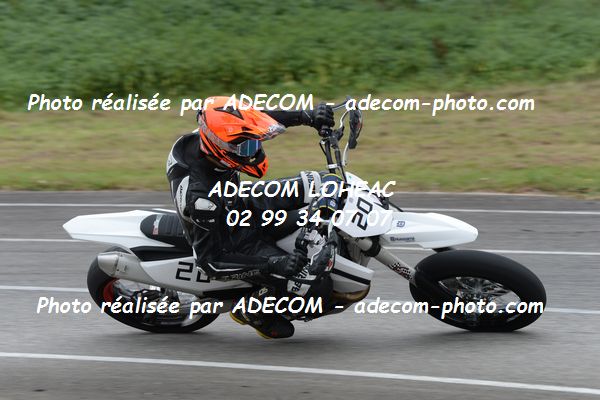 http://v2.adecom-photo.com/images//8.MOTO/2020/SUPER_MOTARD_LOHEAC_2020/SUPER_RACER/BIGOT_Francois/05A_4022.JPG
