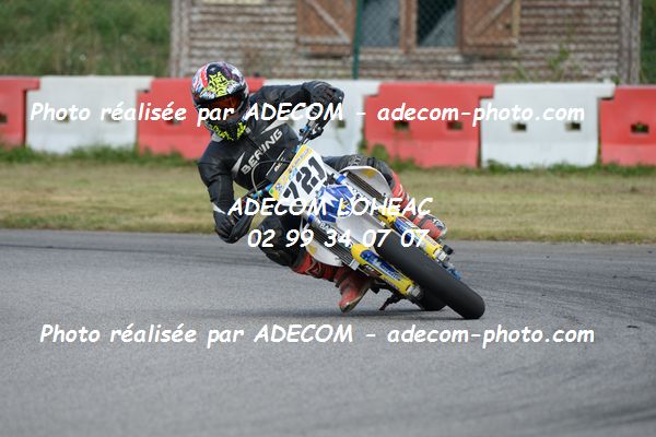 http://v2.adecom-photo.com/images//8.MOTO/2020/SUPER_MOTARD_LOHEAC_2020/SUPER_RACER/BILLOT_Alann/05A_2088.JPG