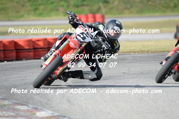 http://v2.adecom-photo.com/images//8.MOTO/2020/SUPER_MOTARD_LOHEAC_2020/SUPER_RACER/CAREW_Paul/05A_2657.JPG