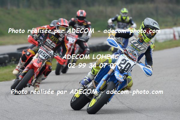 http://v2.adecom-photo.com/images//8.MOTO/2020/SUPER_MOTARD_LOHEAC_2020/SUPER_RACER/DEROUIN_Sebastien/05A_3861.JPG