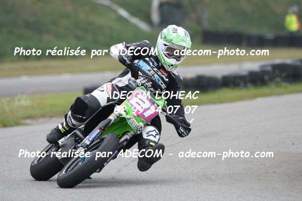 http://v2.adecom-photo.com/images//8.MOTO/2020/SUPER_MOTARD_LOHEAC_2020/SUPER_RACER/EMERY_Helene/05A_3754.JPG