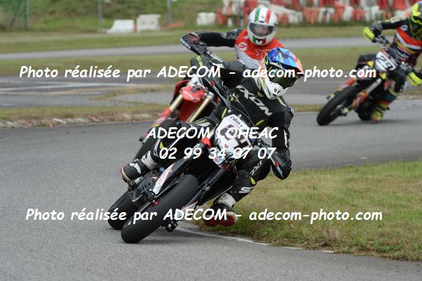 http://v2.adecom-photo.com/images//8.MOTO/2020/SUPER_MOTARD_LOHEAC_2020/SUPER_RACER/ERHEL_Nicolas/05A_1845.JPG