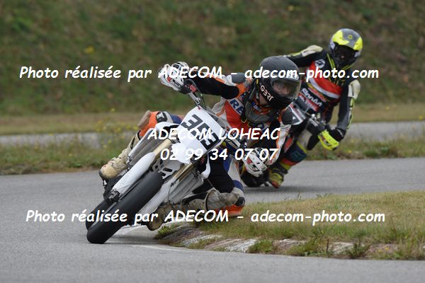 http://v2.adecom-photo.com/images//8.MOTO/2020/SUPER_MOTARD_LOHEAC_2020/SUPER_RACER/GERARD_Kevin/05A_3719.JPG