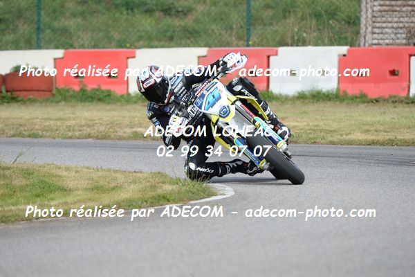 http://v2.adecom-photo.com/images//8.MOTO/2020/SUPER_MOTARD_LOHEAC_2020/SUPER_RACER/GINES_Mathieu/05A_2057.JPG