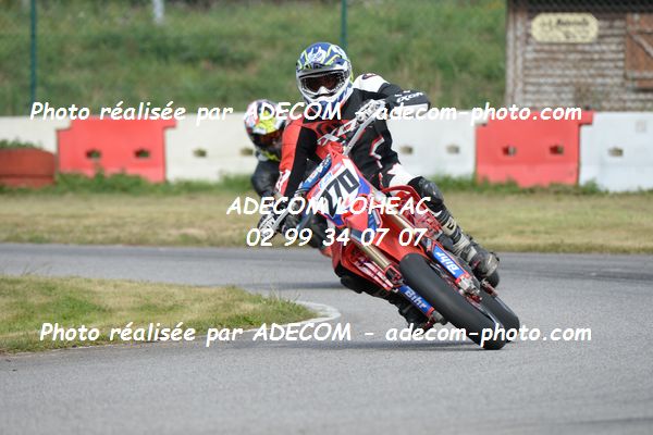 http://v2.adecom-photo.com/images//8.MOTO/2020/SUPER_MOTARD_LOHEAC_2020/SUPER_RACER/GIRARD_Nicolas/05A_2043.JPG