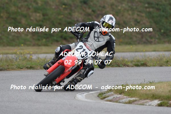 http://v2.adecom-photo.com/images//8.MOTO/2020/SUPER_MOTARD_LOHEAC_2020/SUPER_RACER/LAVENIR_Yohann/05A_3702.JPG