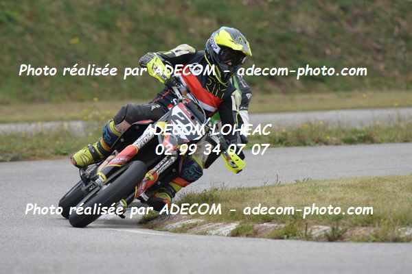 http://v2.adecom-photo.com/images//8.MOTO/2020/SUPER_MOTARD_LOHEAC_2020/SUPER_RACER/MATHIEU_Alix/05A_3720.JPG