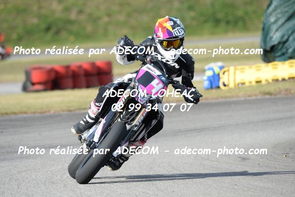 http://v2.adecom-photo.com/images//8.MOTO/2020/SUPER_MOTARD_LOHEAC_2020/SUPER_RACER/OMNES_Helene/05A_2670.JPG