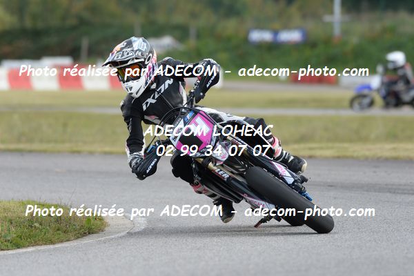 http://v2.adecom-photo.com/images//8.MOTO/2020/SUPER_MOTARD_LOHEAC_2020/SUPER_RACER/OMNES_Helene/05A_2803.JPG