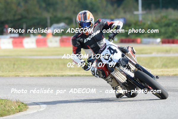 http://v2.adecom-photo.com/images//8.MOTO/2020/SUPER_MOTARD_LOHEAC_2020/SUPER_RACER/PERNELLE_Bertrand/05A_2740.JPG