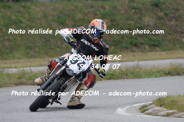 http://v2.adecom-photo.com/images//8.MOTO/2020/SUPER_MOTARD_LOHEAC_2020/SUPER_RACER/PERNELLE_Bertrand/05A_3944.JPG
