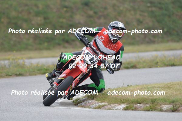 http://v2.adecom-photo.com/images//8.MOTO/2020/SUPER_MOTARD_LOHEAC_2020/SUPER_RACER/PIVAULT_Cyrille/05A_3910.JPG