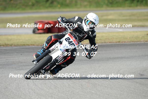 http://v2.adecom-photo.com/images//8.MOTO/2020/SUPER_MOTARD_LOHEAC_2020/SUPER_RACER/POIRINE_Samuel/05A_2832.JPG