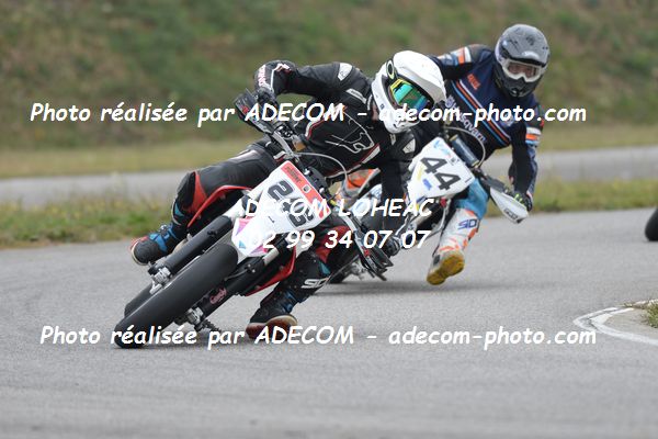 http://v2.adecom-photo.com/images//8.MOTO/2020/SUPER_MOTARD_LOHEAC_2020/SUPER_RACER/POIRINE_Samuel/05A_3668.JPG
