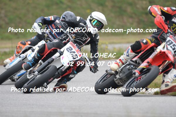http://v2.adecom-photo.com/images//8.MOTO/2020/SUPER_MOTARD_LOHEAC_2020/SUPER_RACER/POIRINE_Samuel/05A_3708.JPG